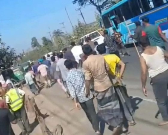 চট্টগ্রামে ট্রাফিক পুলিশের ওপর হামলার ঘটনায় গ্রেফতার ১৮