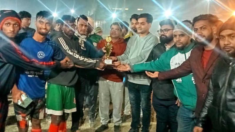 রূপসায় ৮ দলীয় ডে নাইট ফুটবল টুর্নামেন্ট অনুষ্ঠিত মৌভোগ অগ্রগামী যুব সংঘ চ্যম্পিয়ন