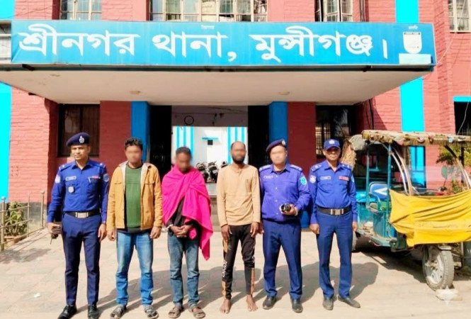 ক্লুলেস হত্যা মামলার রহস্য উদঘাটন  ৩ জন আসামি গ্রেফতার